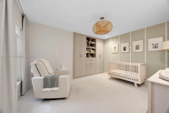 a view of livingroom with furniture