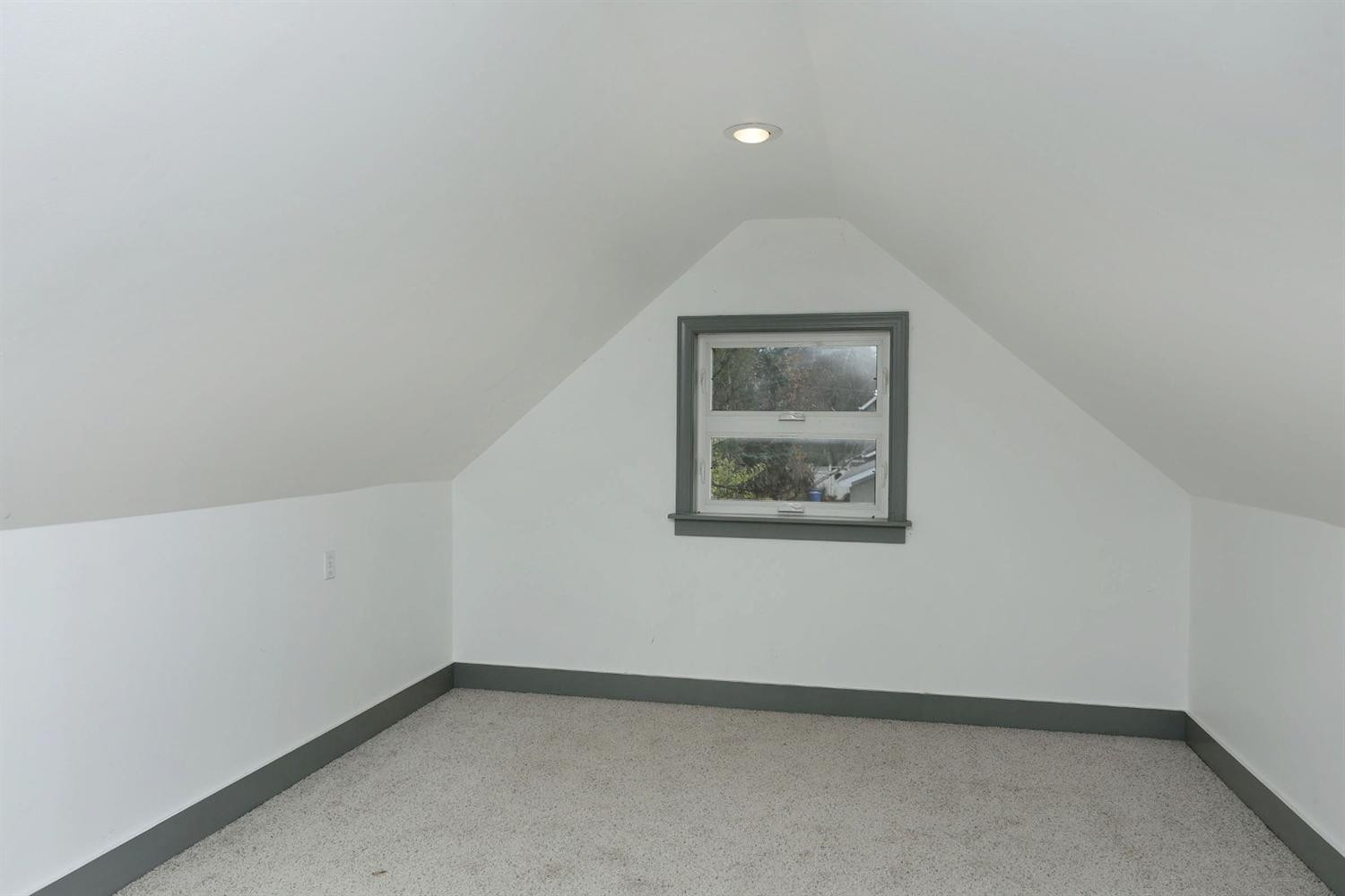 1131 Richmond Road Lexington, KY 40502 - Photo 32 of 36 Photo 32