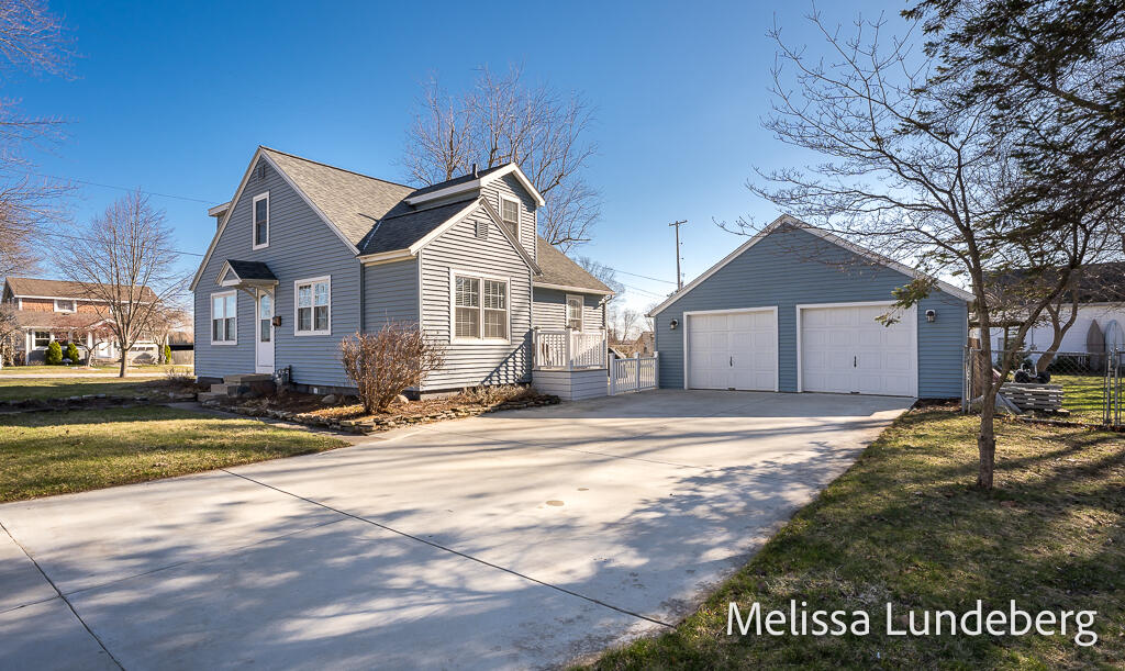 220 Barber Street Spring Lake, MI 49456 - Photo 37 of 55 220BarberStAerial-1LoRes