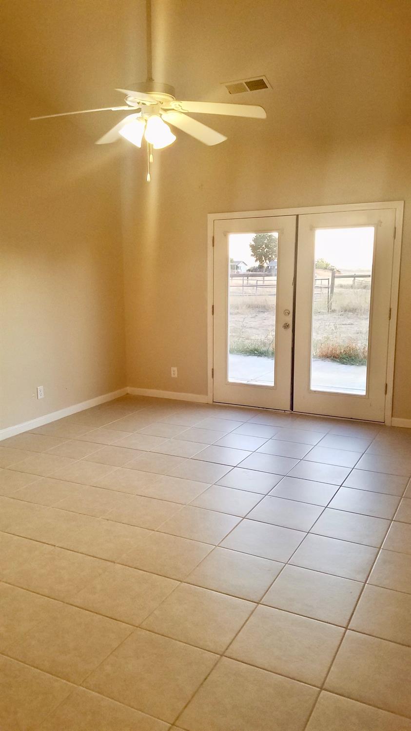 17194 Mark Road Madera, CA 93636 - Photo 14 of 20 Gallery Image 14