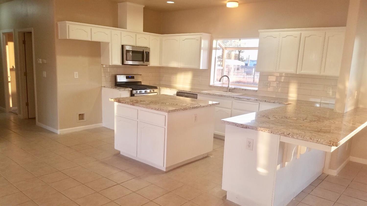 17194 Mark Road Madera, CA 93636 - Photo 4 of 20 Gallery Image 4