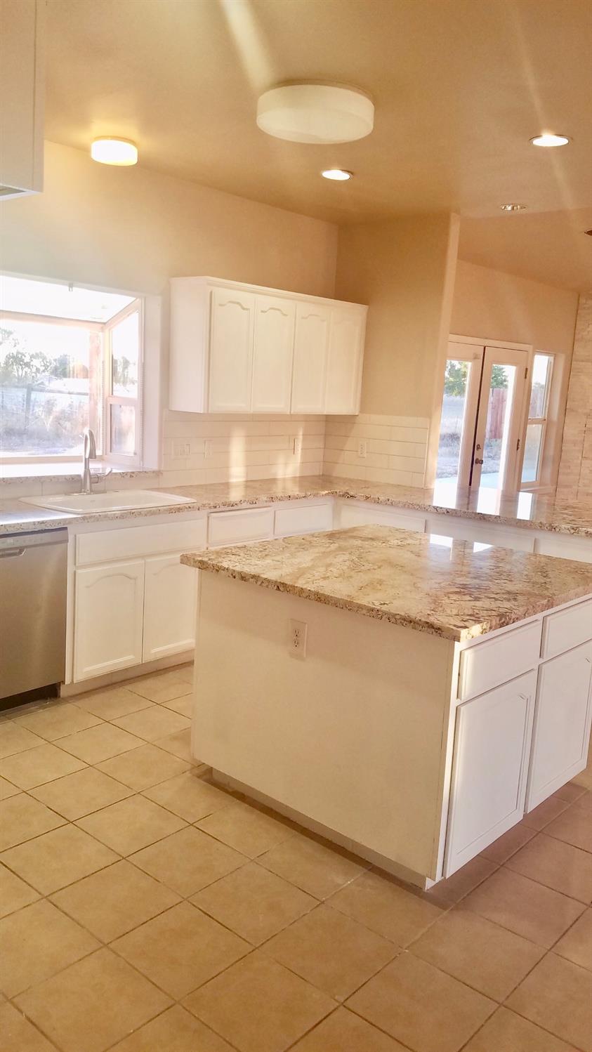 17194 Mark Road Madera, CA 93636 - Photo 7 of 20 Gallery Image 7