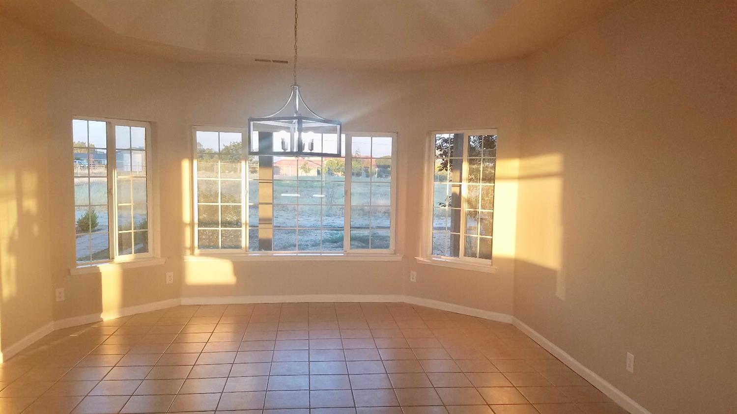 17194 Mark Road Madera, CA 93636 - Photo 8 of 20 Gallery Image 8