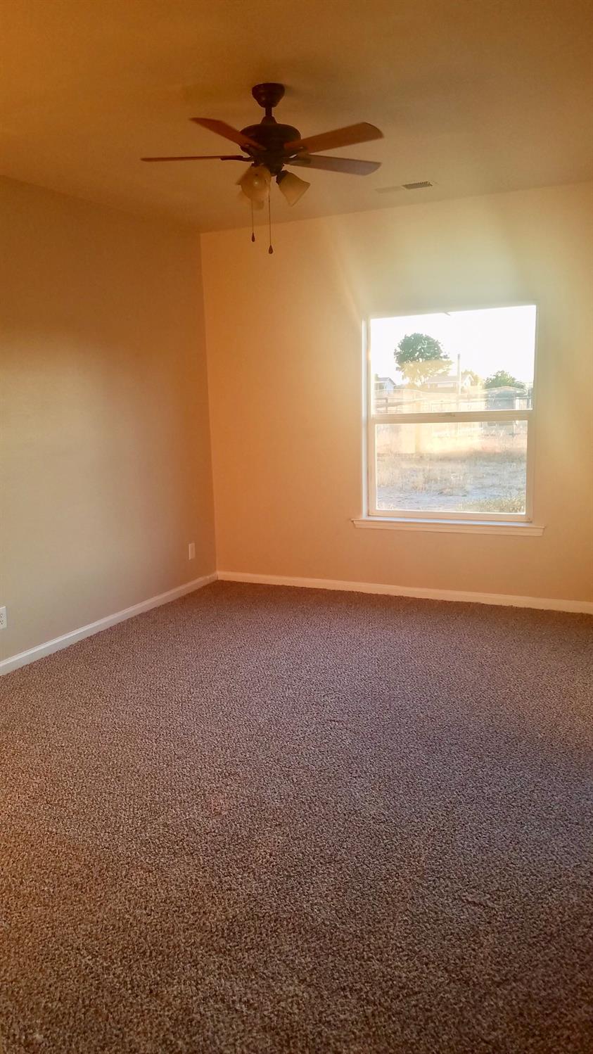 17194 Mark Road Madera, CA 93636 - Photo 9 of 20 Gallery Image 9