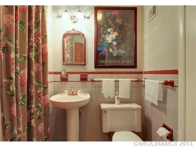 2220 Queens Road East Charlotte, NC 28207 - Photo 14 of 16 Gallery Image 14