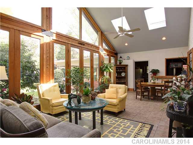 2220 Queens Road East Charlotte, NC 28207 - Photo 8 of 16 Gallery Image 8