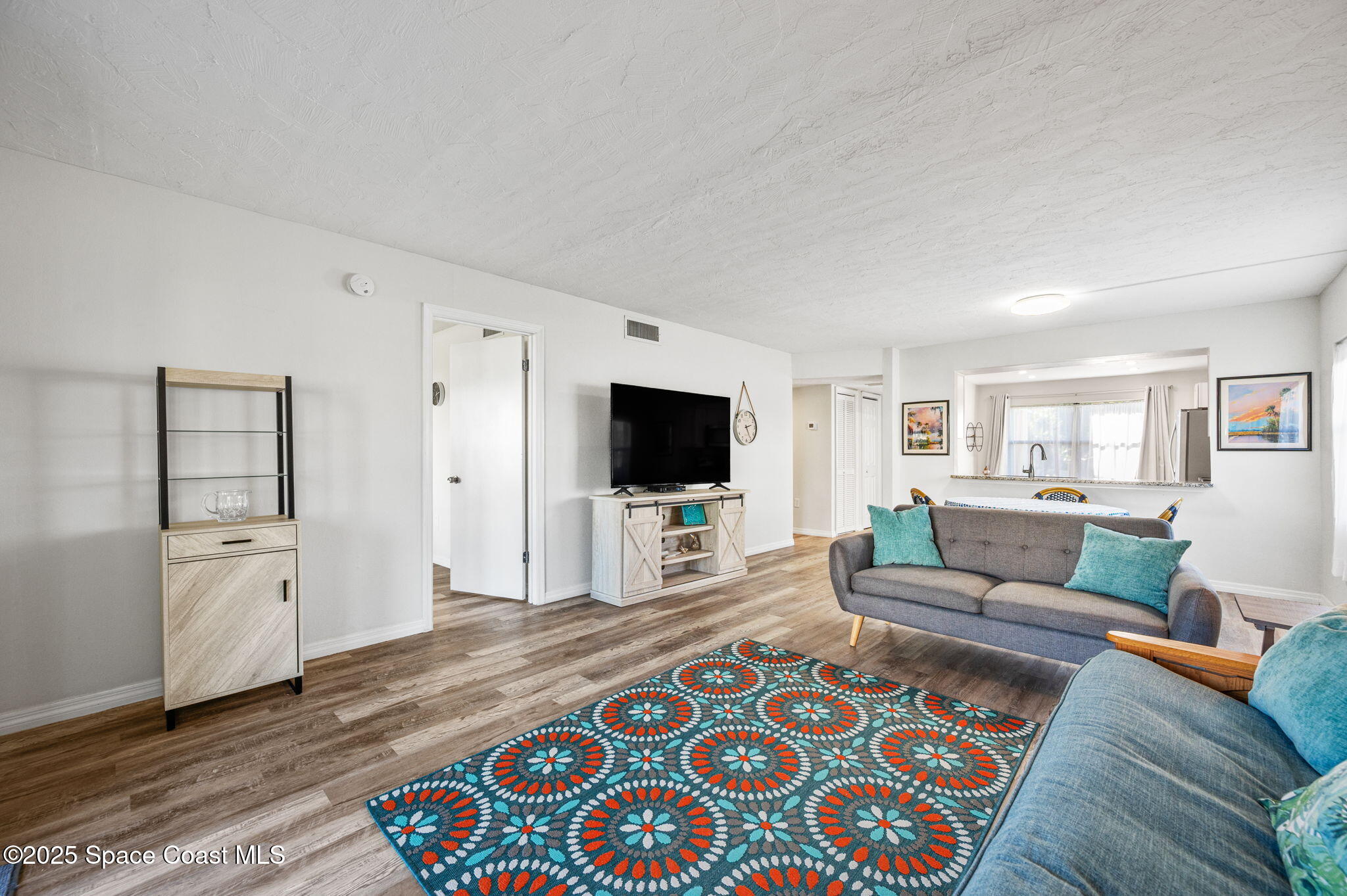 1850 Atlantic Street, Unit 111 Melbourne Beach, FL 32951 - Photo 17 of 48 Living Room