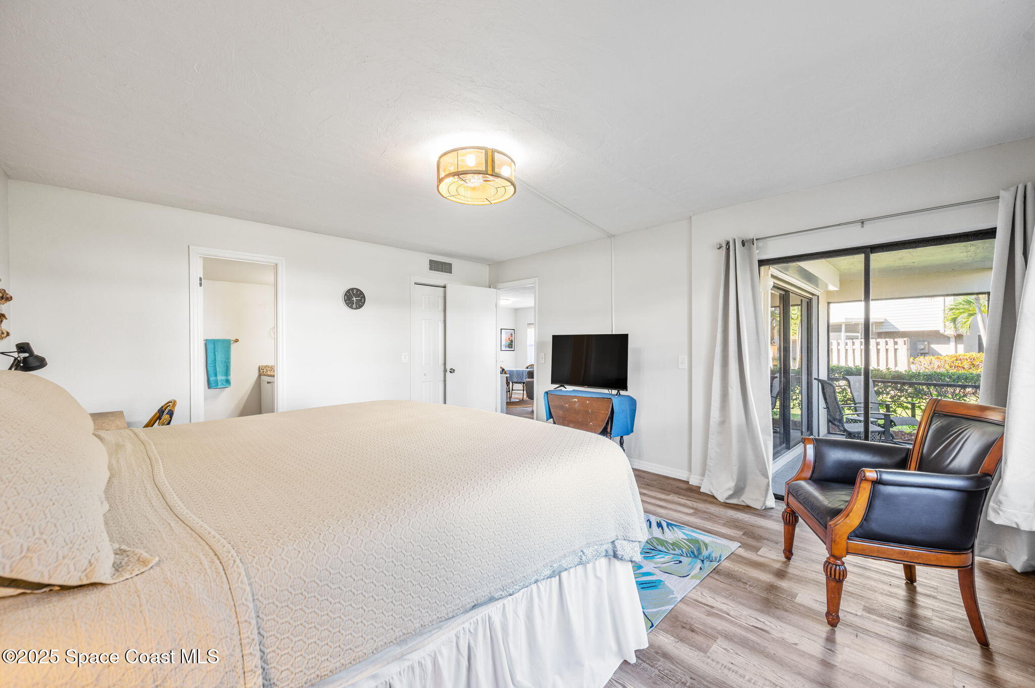 1850 Atlantic Street, Unit 111 Melbourne Beach, FL 32951 - Photo 20 of 48 Primary Room