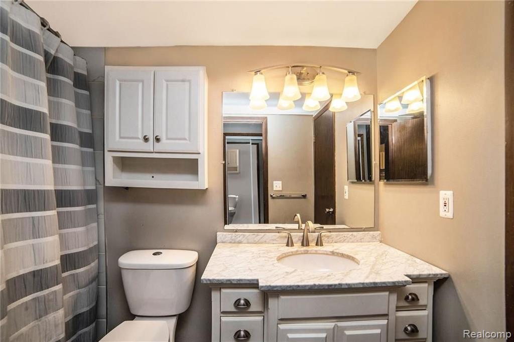 1693 Riverside Drive, Unit 62 Rochester Hills, MI 48309 - Photo 14 of 30