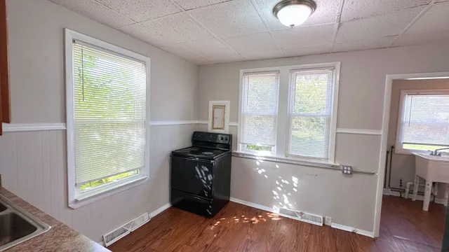 $146,000 | 3728 Chicago Road, Steger, IL 60475