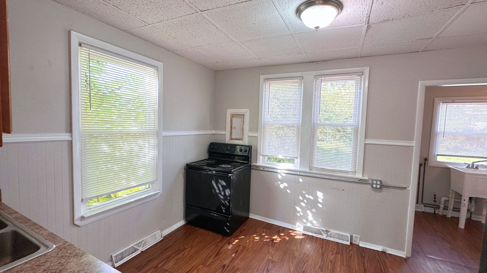 3728 Chicago Road Steger, IL 60475 - Photo 8 of 18