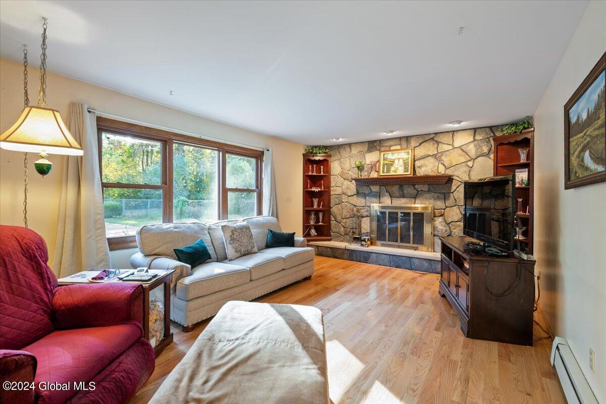 338 Dolan Drive Schenectady, NY 12306 - Photo 14 of 38 26-338DolanDrive-26