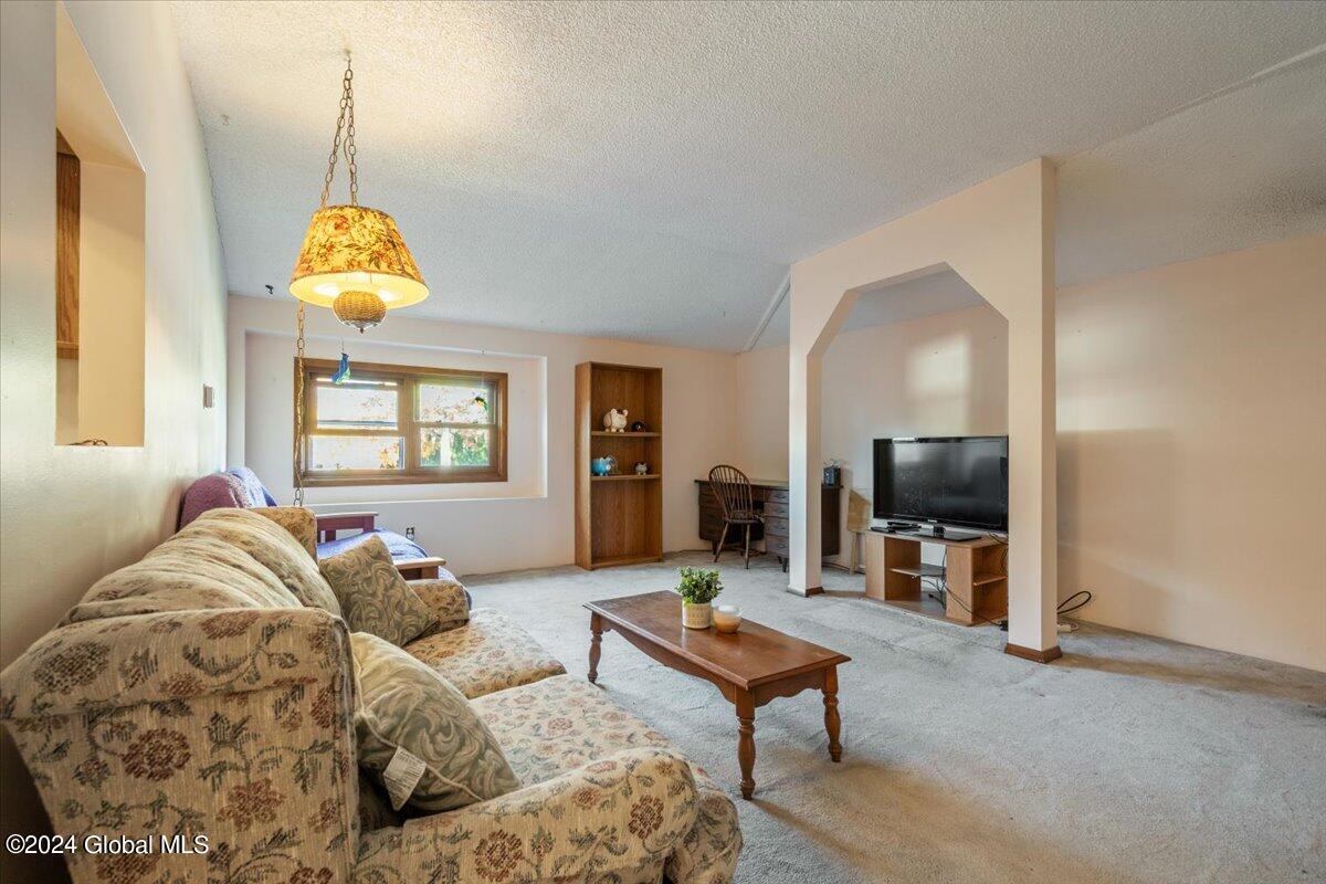 338 Dolan Drive Schenectady, NY 12306 - Photo 23 of 38 02-338DolanDrive-2