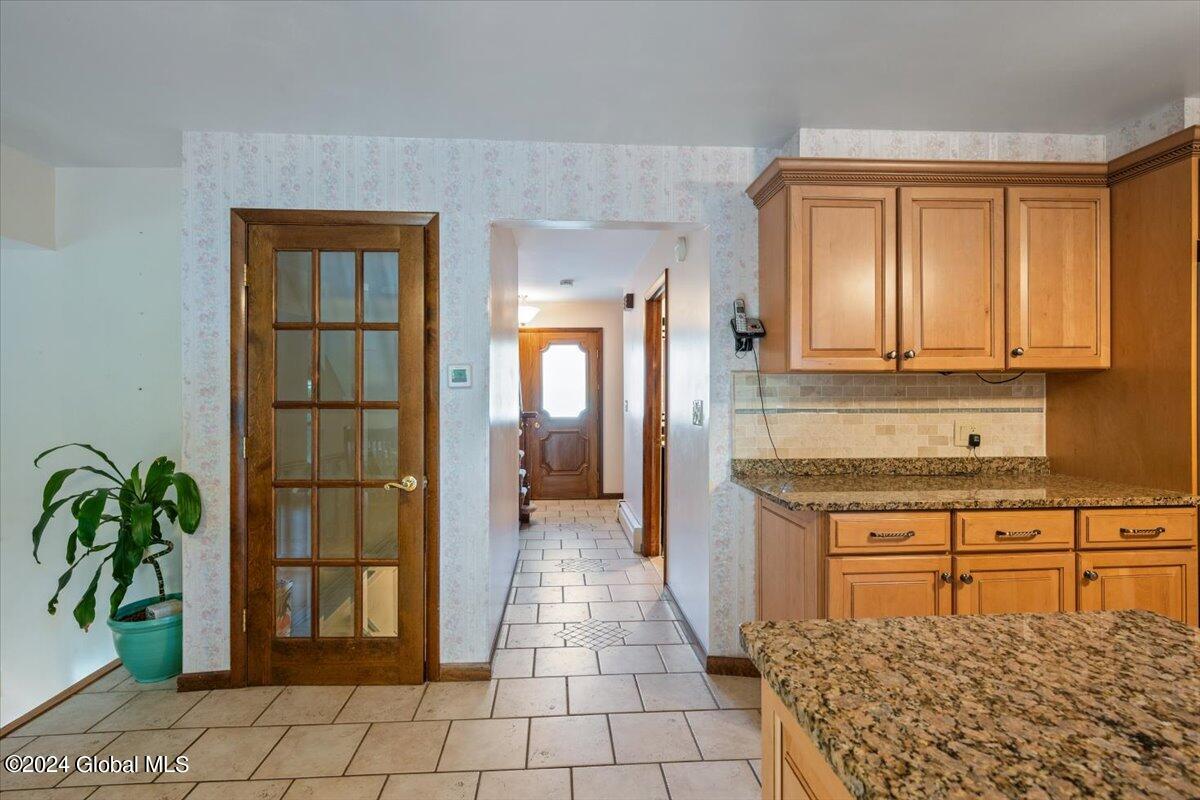 338 Dolan Drive Schenectady, NY 12306 - Photo 9 of 38 24-338DolanDrive-24