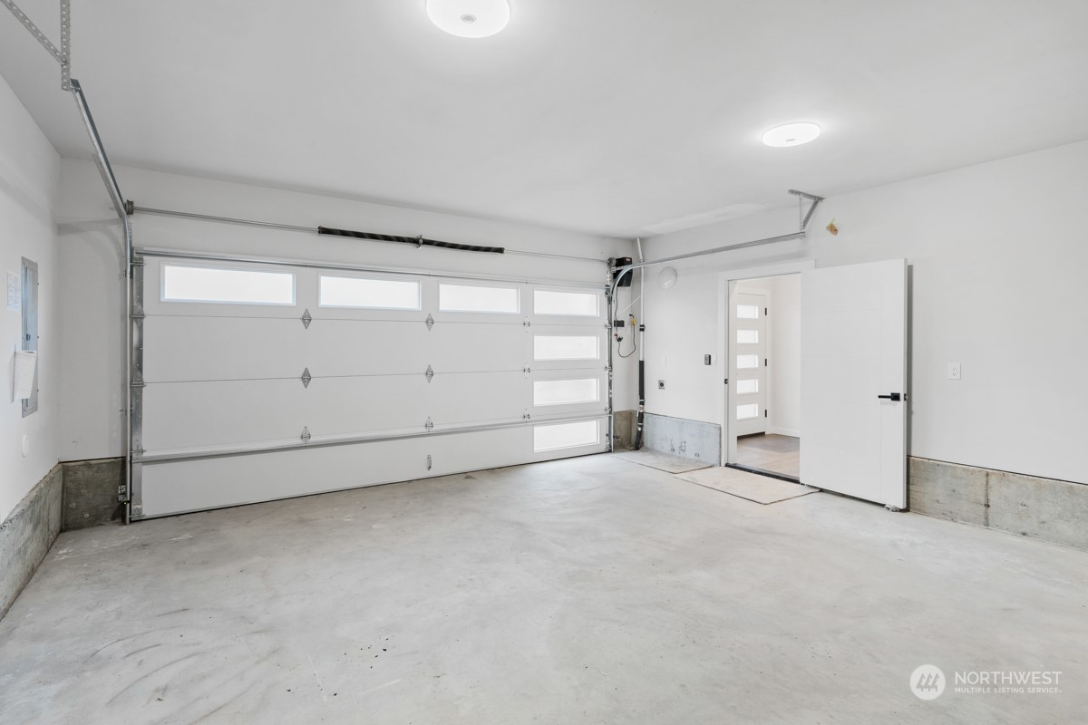 7511 Dumar Way Southwest Seattle, WA 98106 - Photo 28 of 35