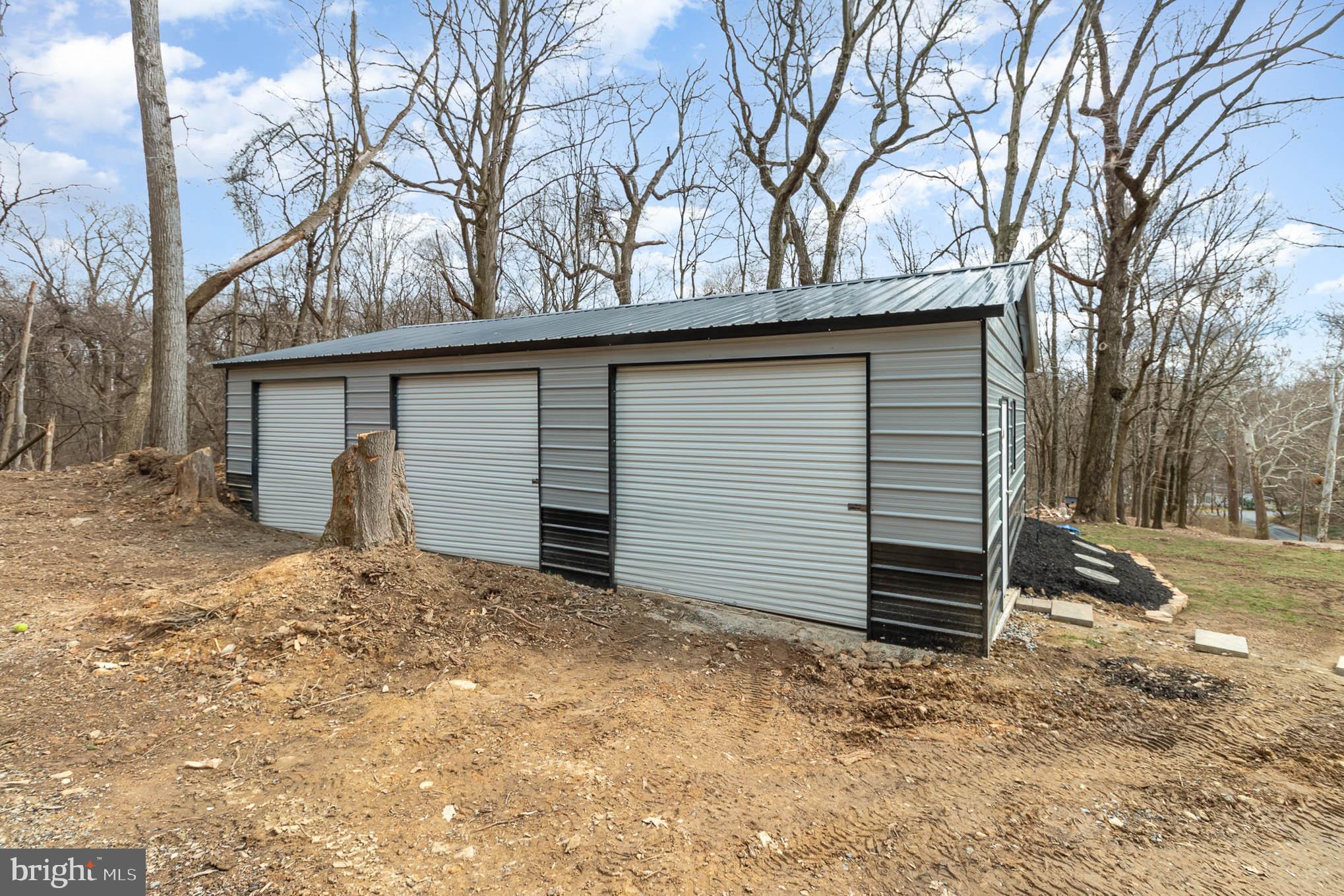 1205 Blue Ridge Road Harrisburg, PA 17110 - Photo 4 of 35 Gallery Image 4