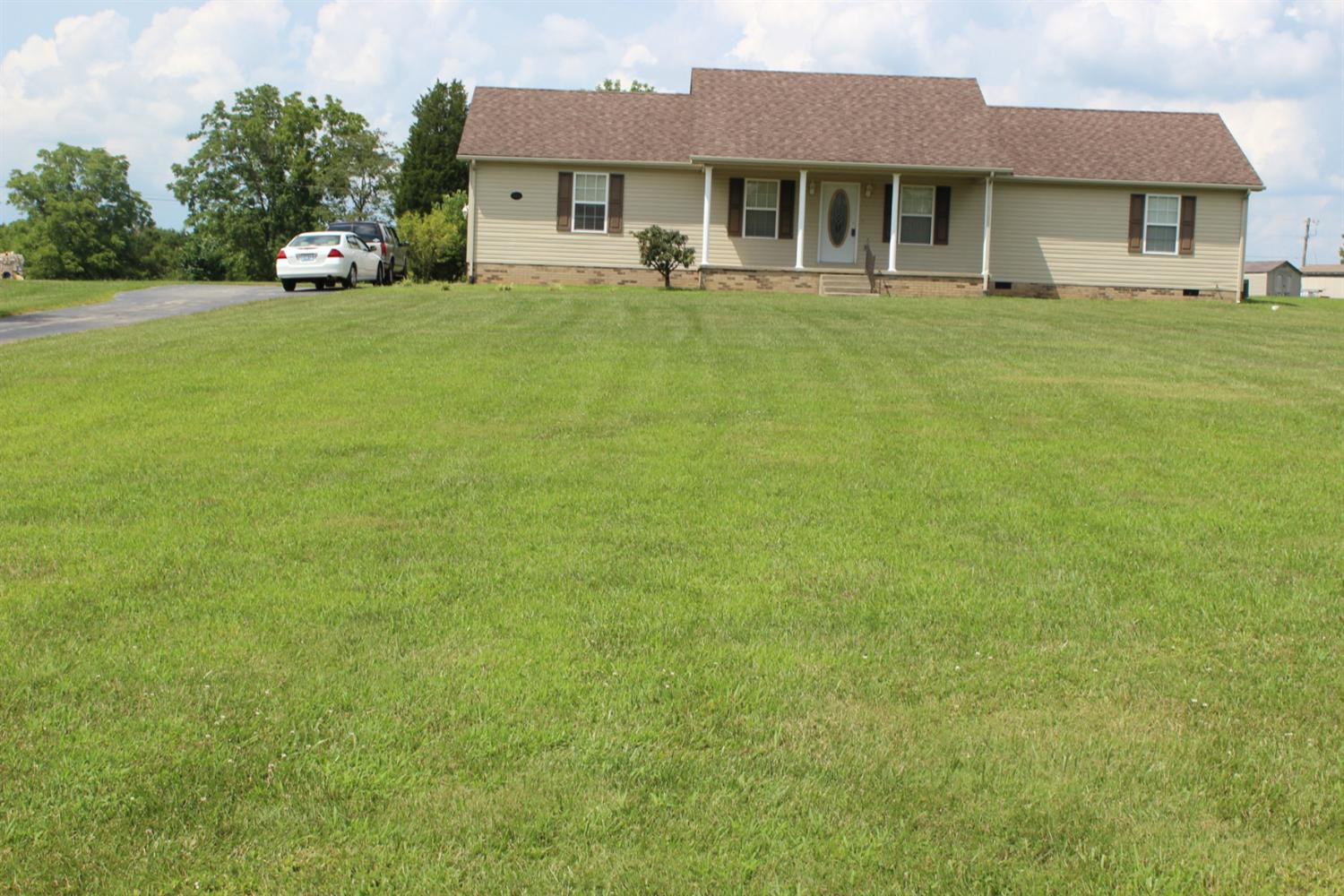 341 Ridgeview Drive Berea, KY 40403 - Photo 3 of 7 Photo 3