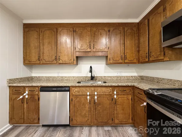 $1,895 | 201 Allison Drive, Matthews, NC 28104