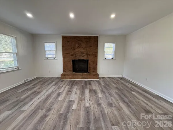 $1,895 | 201 Allison Drive, Matthews, NC 28104