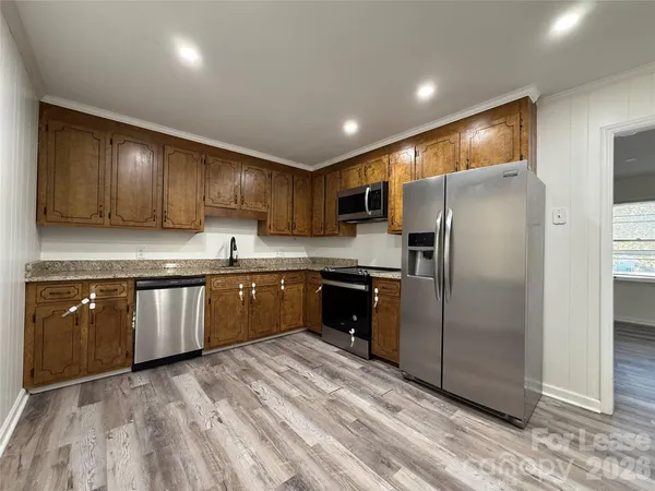$1,895 | 201 Allison Drive, Matthews, NC 28104