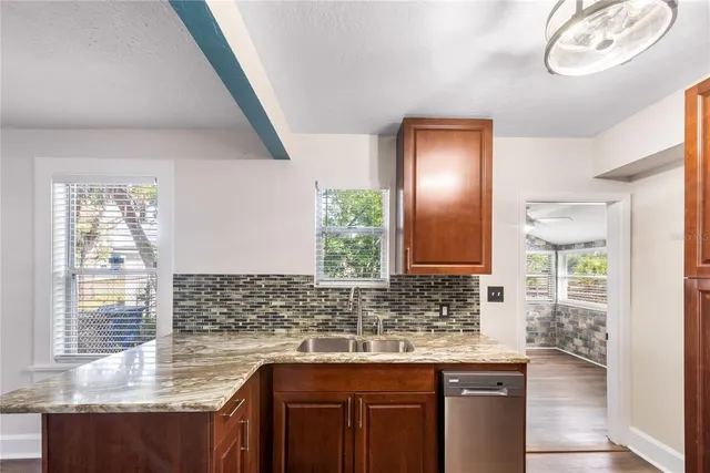 $289,000 | 2010 42nd Street South, St. Petersburg, FL 33711