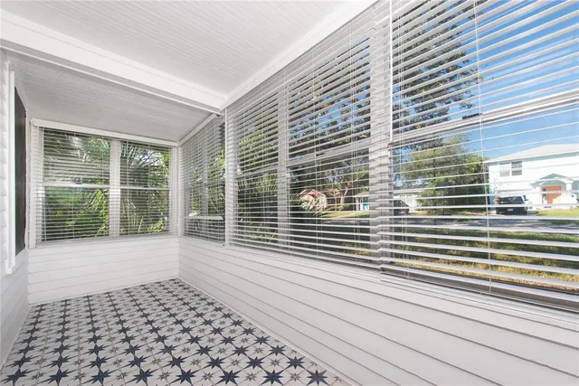 $289,000 | 2010 42nd Street South, St. Petersburg, FL 33711