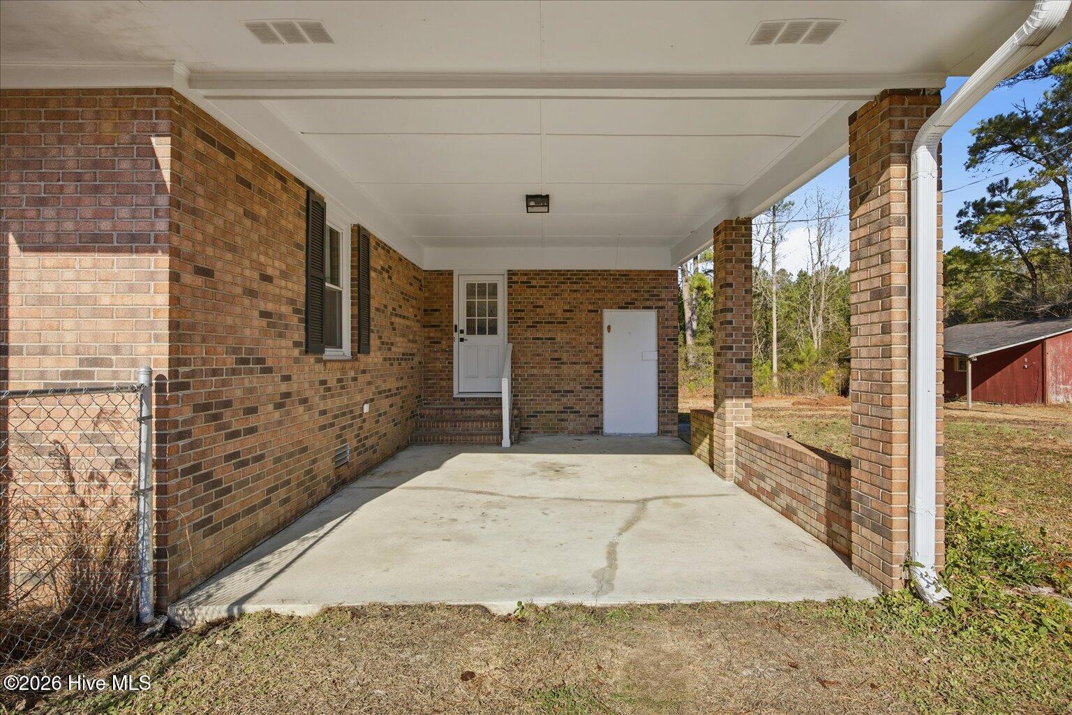 334 Luther Banks Road Richlands, NC 28574 - Photo 32 of 51 32-IMG_9001-Edit