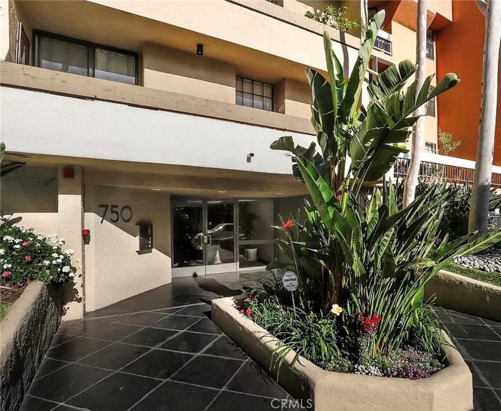 750 North Kings Road, Unit 325 West Hollywood, CA 90069 - Photo 13 of 16