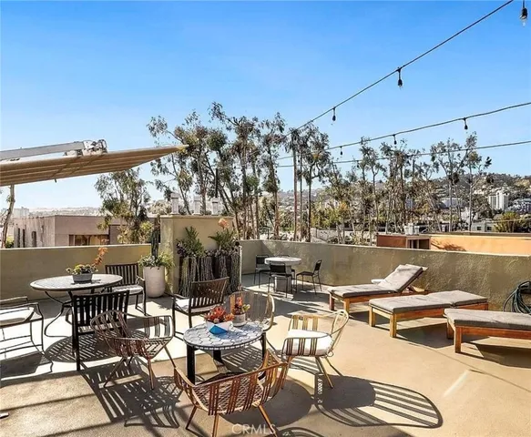 $2,800 | 750 North Kings Road, Unit 325, West Hollywood, CA 90069