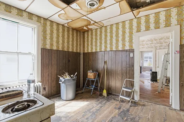 $569,900 | 15 Hamilton Avenue, Lynn, MA 01902