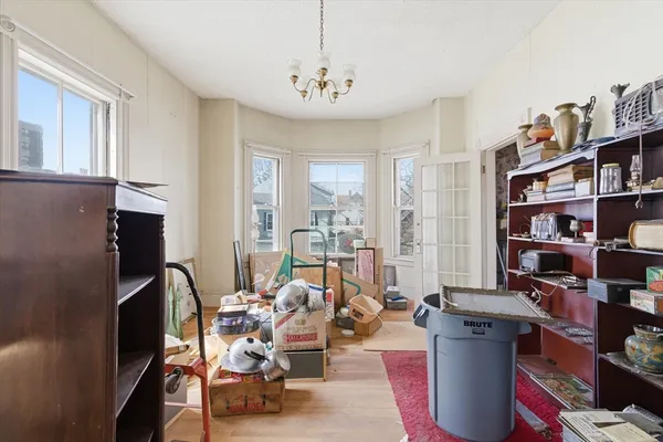 $569,900 | 15 Hamilton Avenue, Lynn, MA 01902