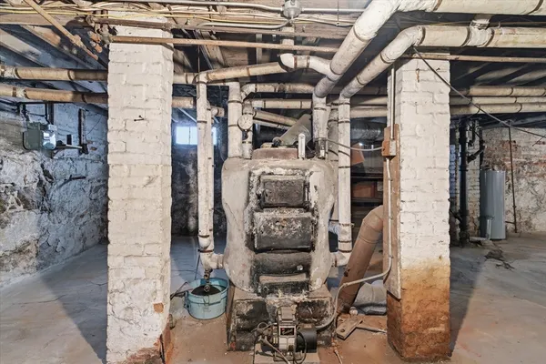 $569,900 | 15 Hamilton Avenue, Lynn, MA 01902