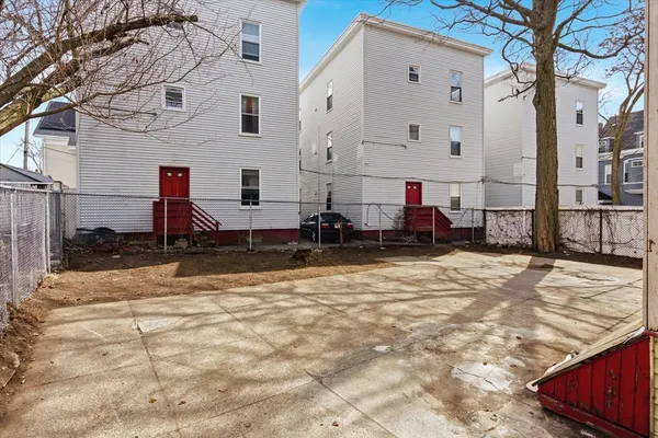 $569,900 | 15 Hamilton Avenue, Lynn, MA 01902