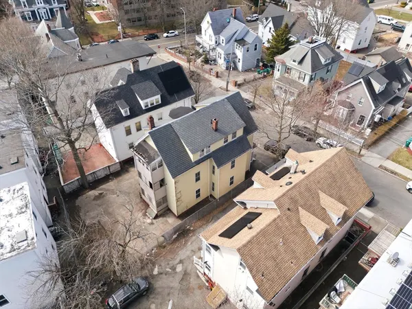 $569,900 | 15 Hamilton Avenue, Lynn, MA 01902
