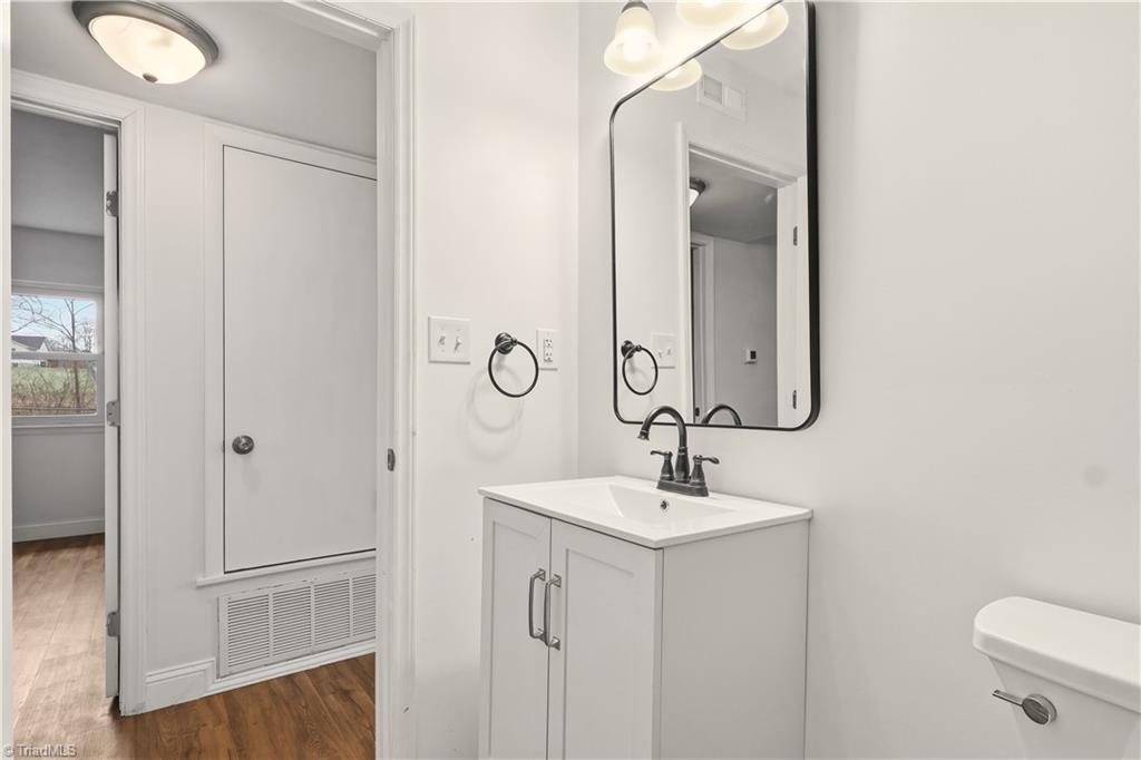 709 Habersham Road High Point, NC 27260 - Photo 18 of 36 Gallery Image 18