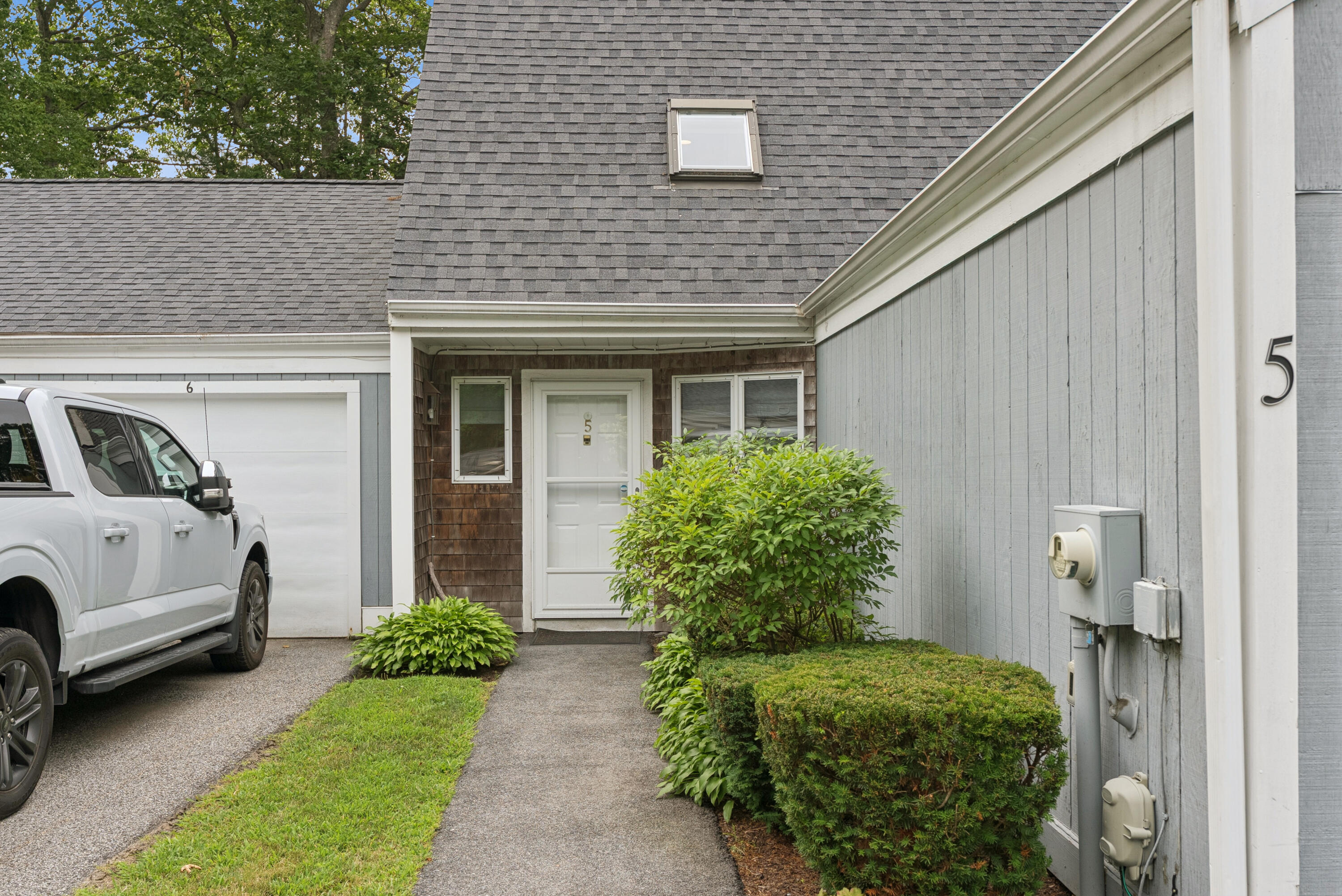 5 Stratton Road, Unit 5 Scarborough, ME 04074 - Photo 4 of 40 5 Stratton Rd