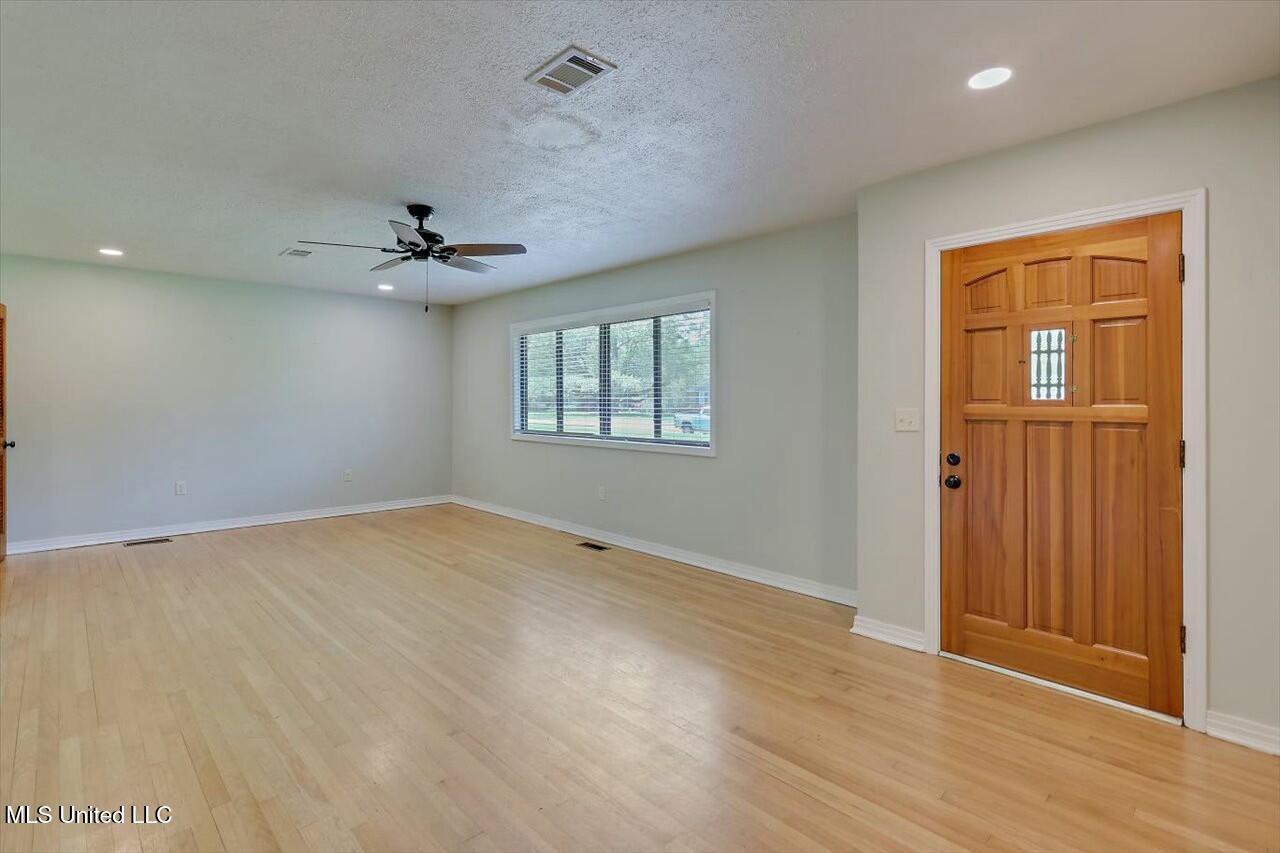 111 Mathis Road Crystal Springs, MS 39059 - Photo 5 of 30 tempImageIrnJVE