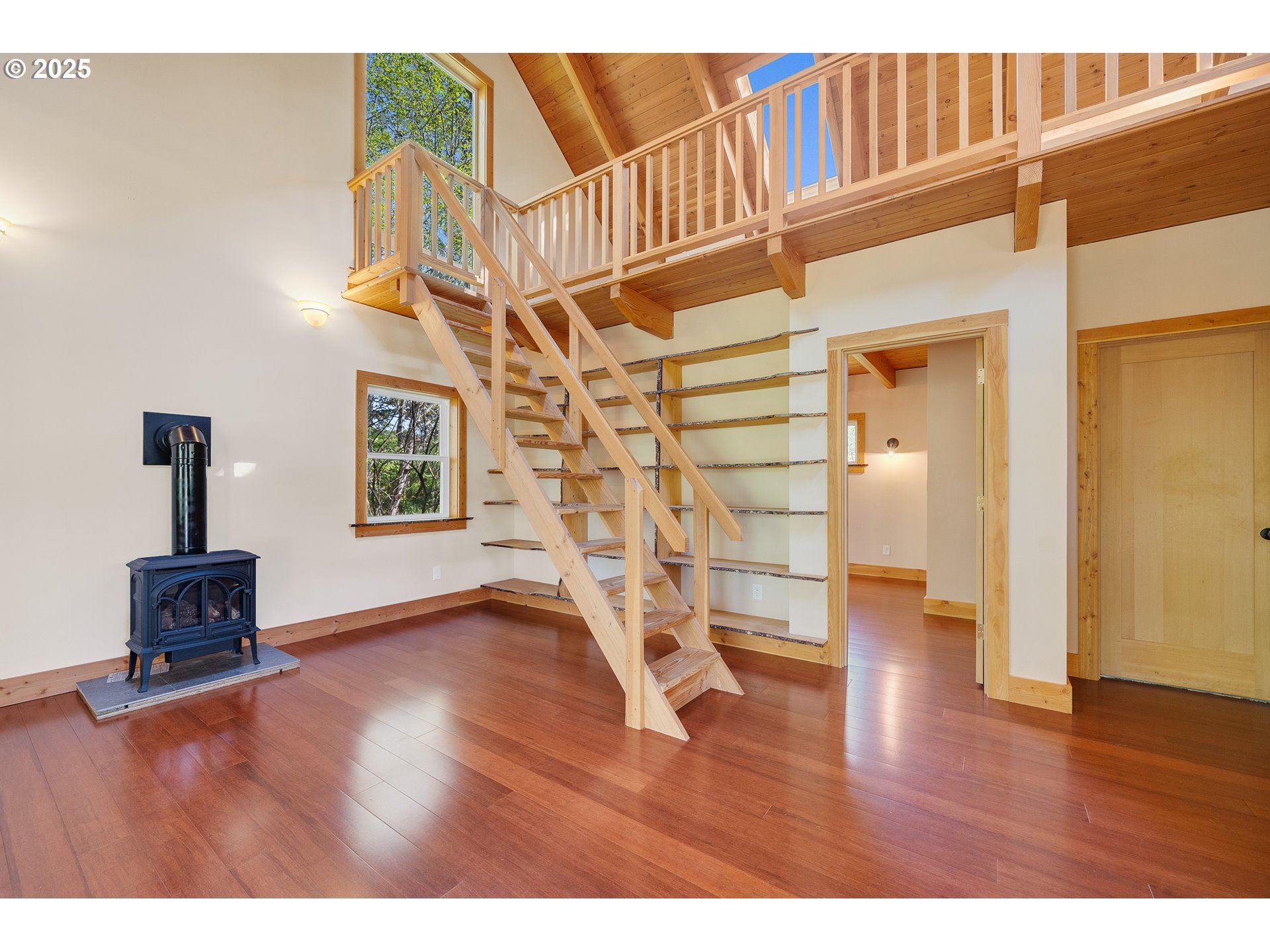 711 Northwest 6th Avenue Rockaway Beach, OR 97136 - Photo 13 of 47