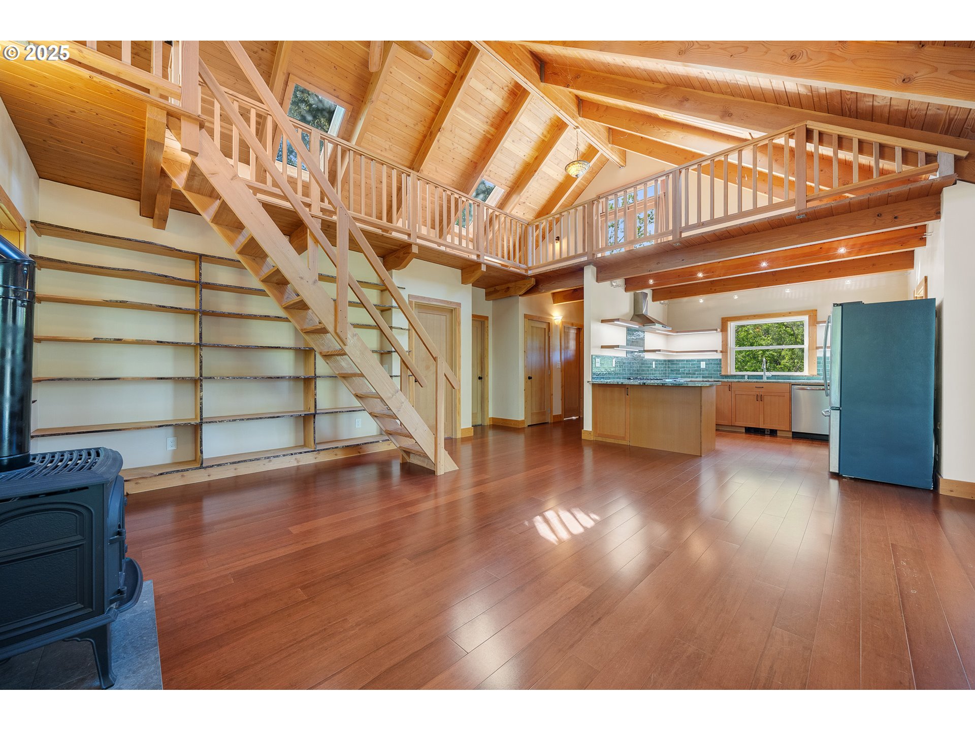 711 Northwest 6th Avenue Rockaway Beach, OR 97136 - Photo 16 of 47