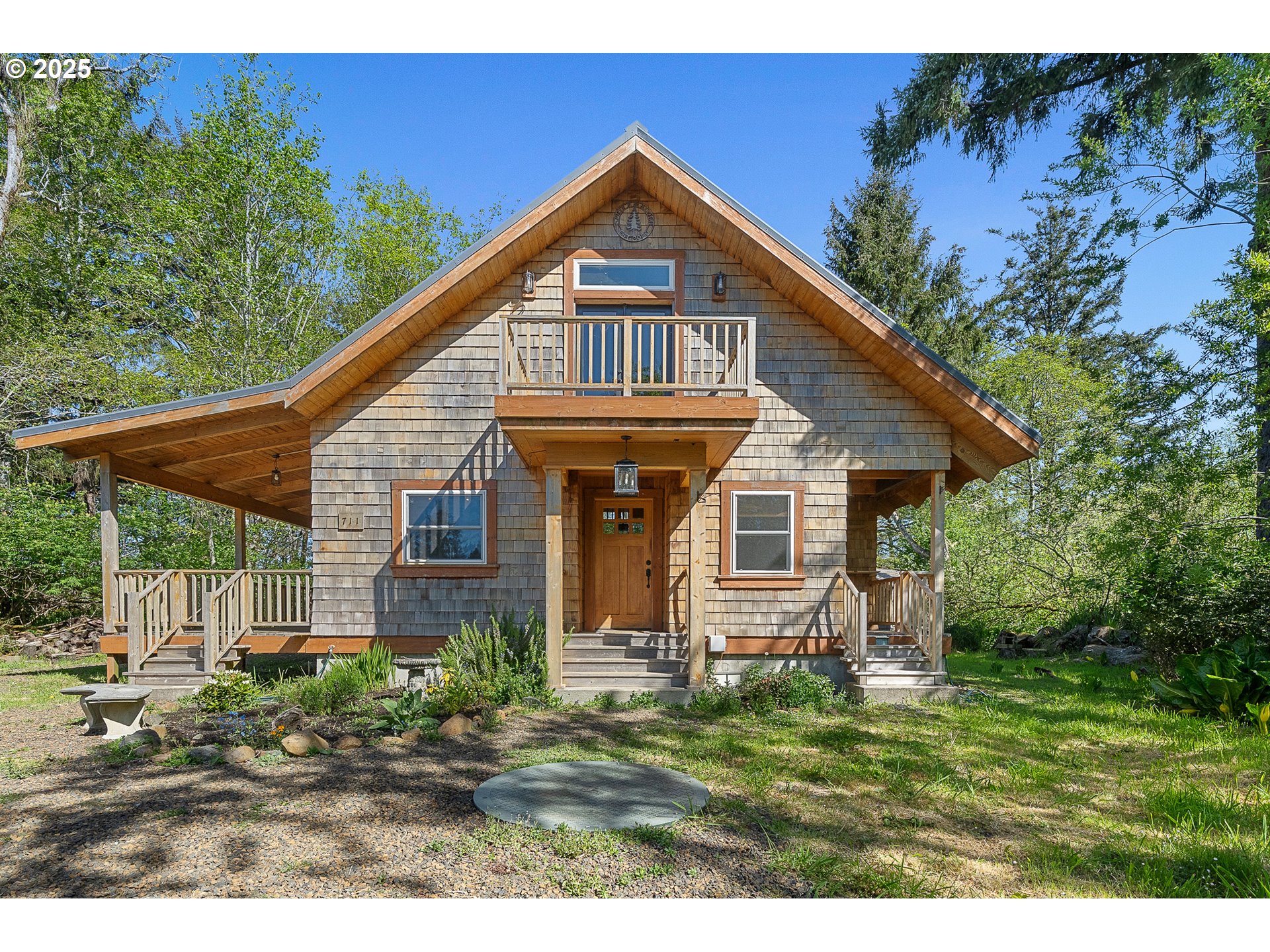 711 Northwest 6th Avenue Rockaway Beach, OR 97136 - Photo 2 of 47