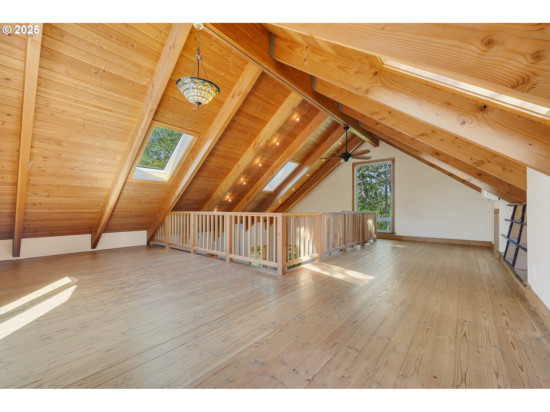 711 Northwest 6th Avenue Rockaway Beach, OR 97136 - Photo 28 of 47