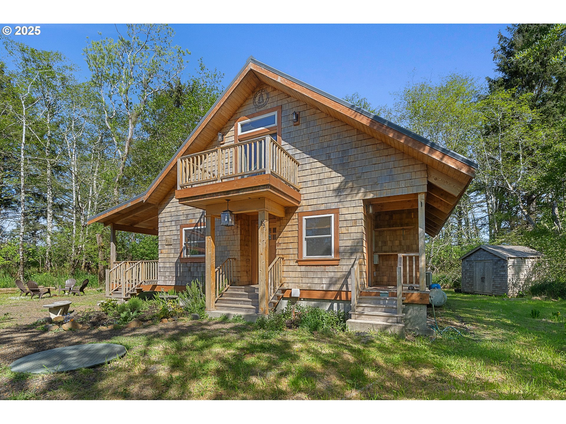 711 Northwest 6th Avenue Rockaway Beach, OR 97136 - Photo 3 of 47