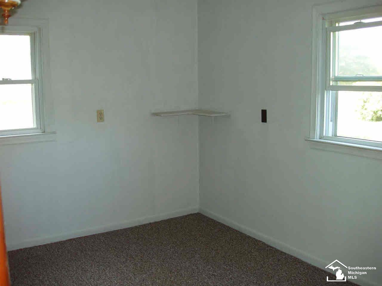 1690 South Raisinville Road Monroe, MI 48161 - Photo 13 of 24 20444755-12.JPG