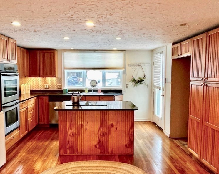 214-216 River Road East Berlin, MA 01503 - Photo 3 of 25