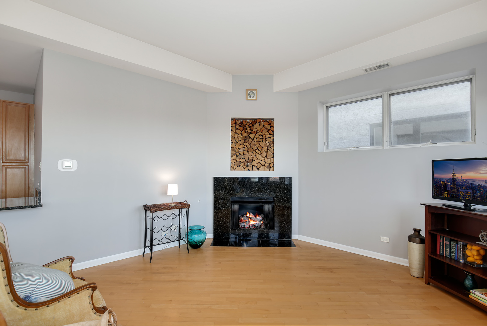 2317 West Wolfram Street, Unit 515 Chicago, IL 60618 - Photo 4 of 26