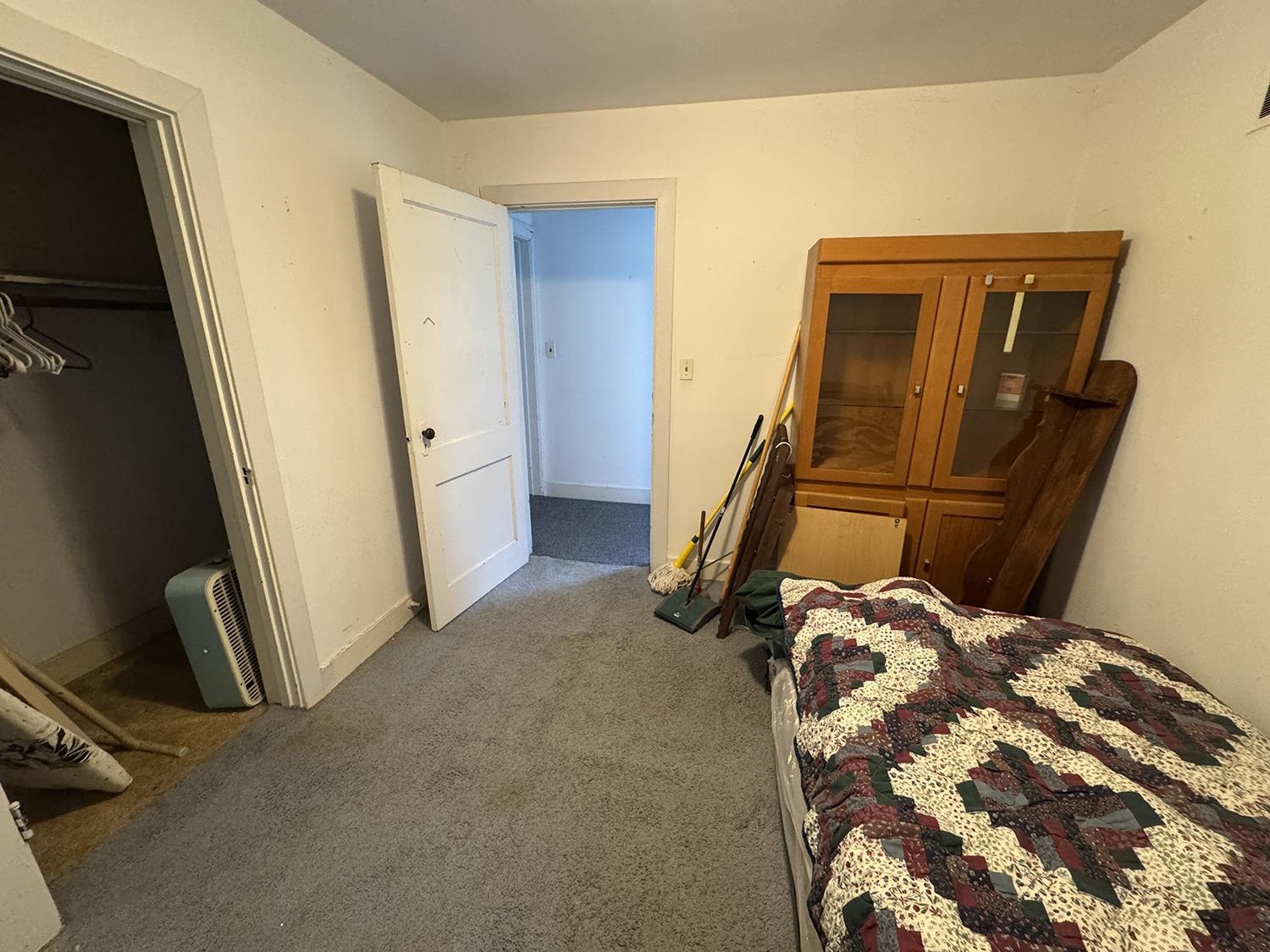 607 South Jackson Street Mount Carroll, IL 61053 - Photo 12 of 21