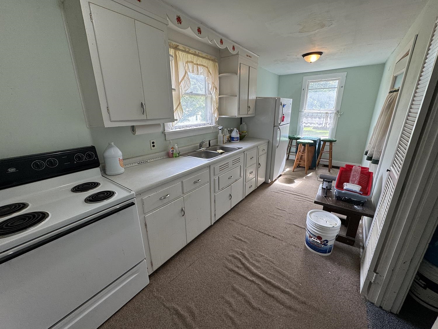 607 South Jackson Street Mount Carroll, IL 61053 - Photo 8 of 21