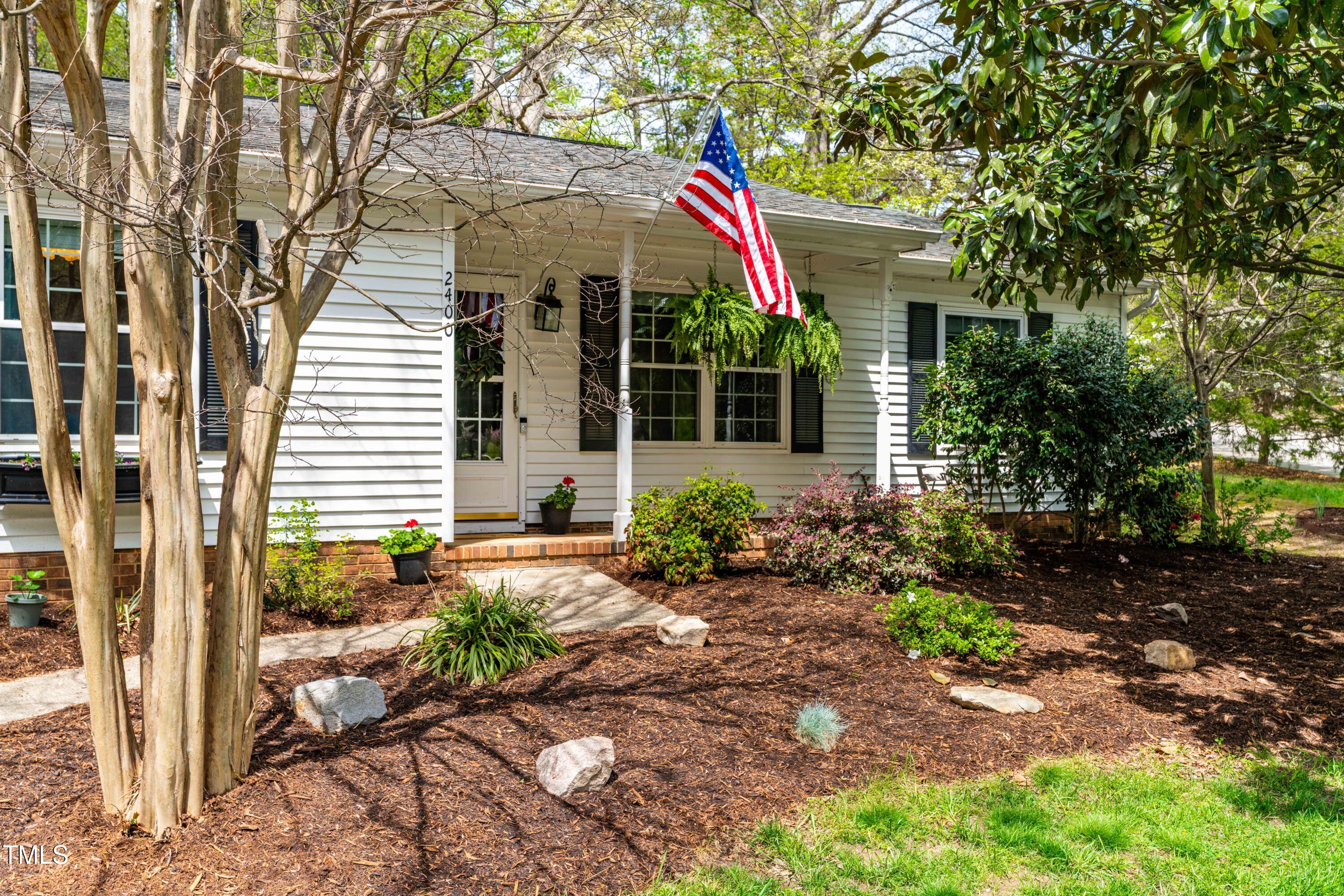 2400 Perennial Street Raleigh, NC 27603 - Photo 2 of 33 DSC07865
