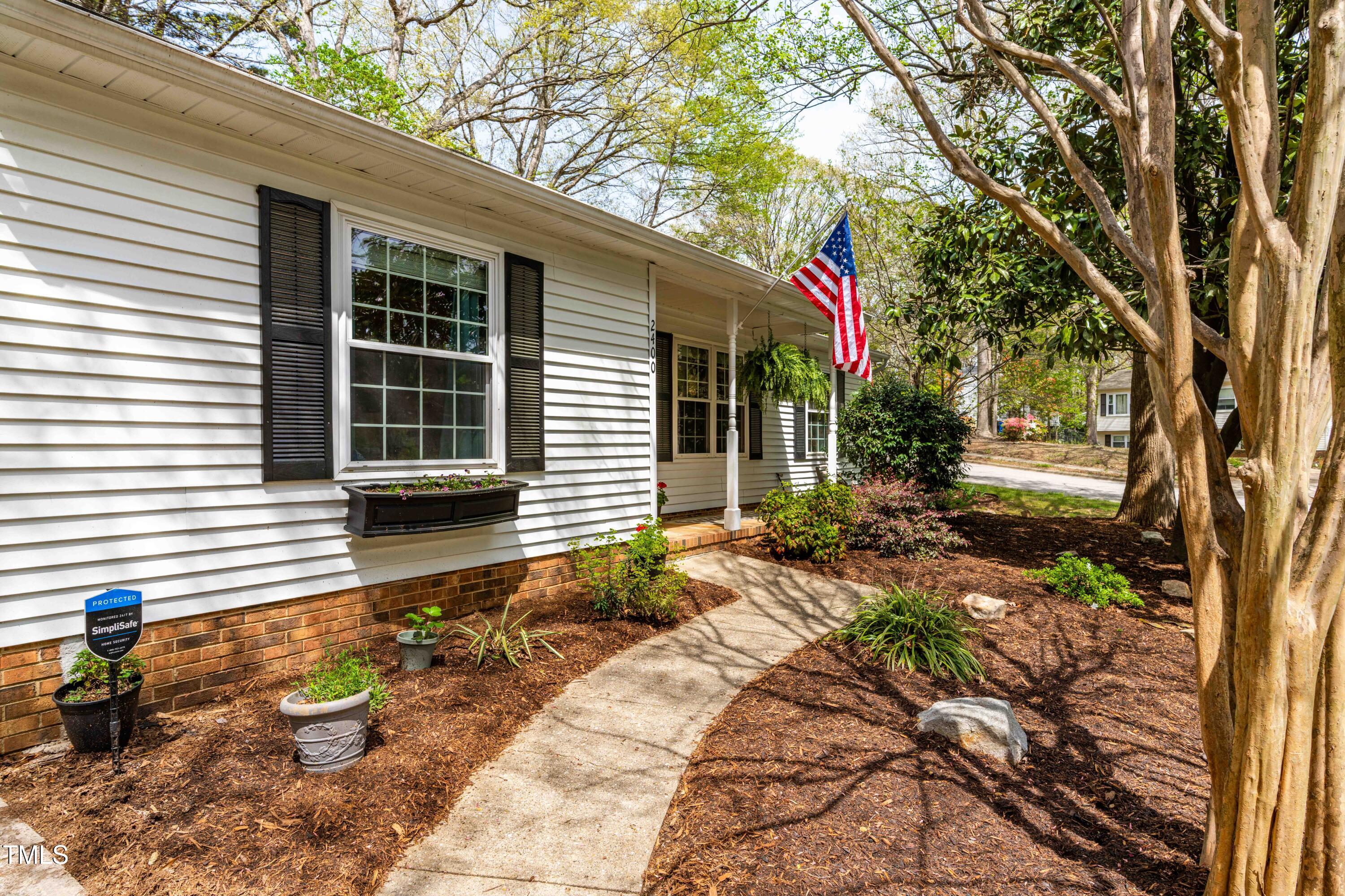 2400 Perennial Street Raleigh, NC 27603 - Photo 3 of 33 DSC07864