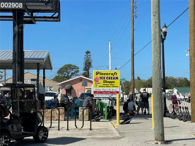 $1,850 | 828 South Tuttle Avenue, Unit B, Sarasota, FL 34237